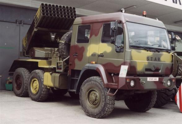 ©Томас Шульц (Польша). Опытный образец боевой машины на модифицированном шасси грузового автомобиля Star.